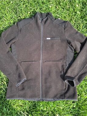 Figs Men's Black Fleece Lightweight Zip-Up Jacket